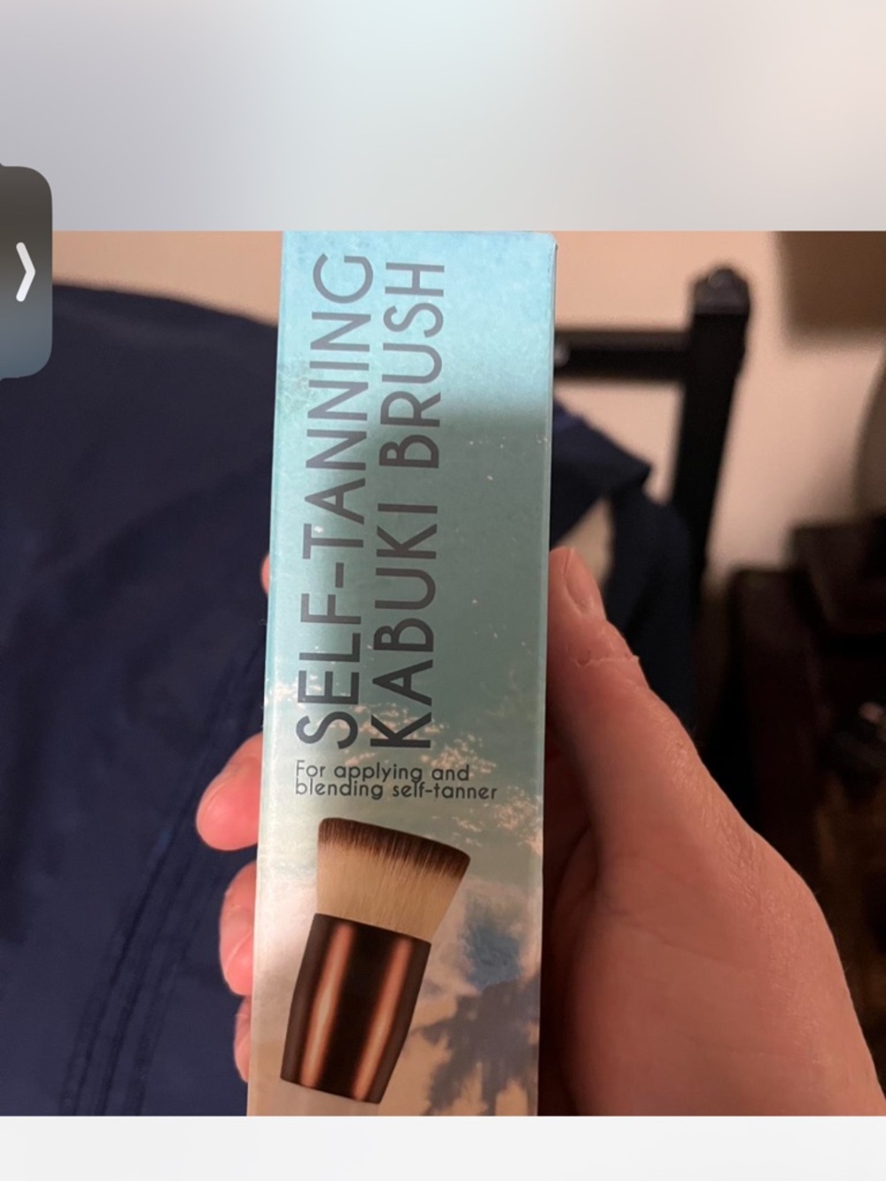 Self-Tanning Kabuki Brush - Light Aqua Packaging